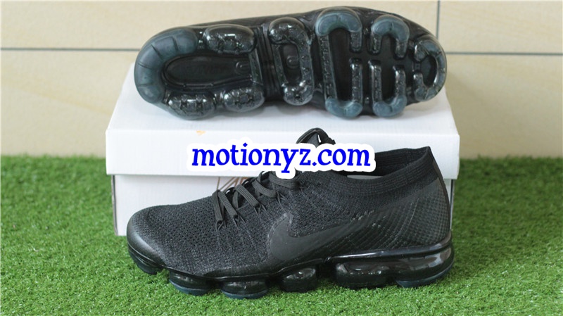 Nike Air Vapormax Flyknit Black